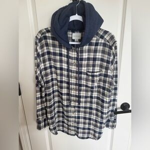 American Eagle Outfitters Women's Navy and White Plaid Hooded Shirt